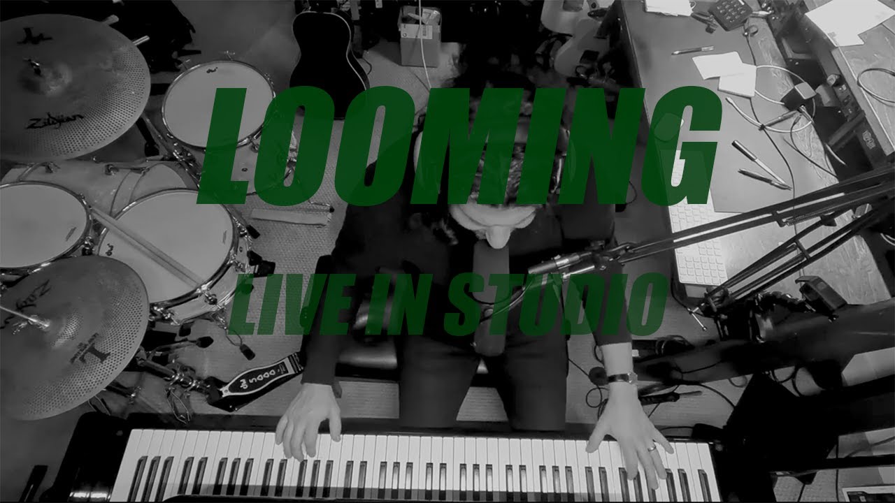 Ilan Rubin - "Looming" (Live In Studio)