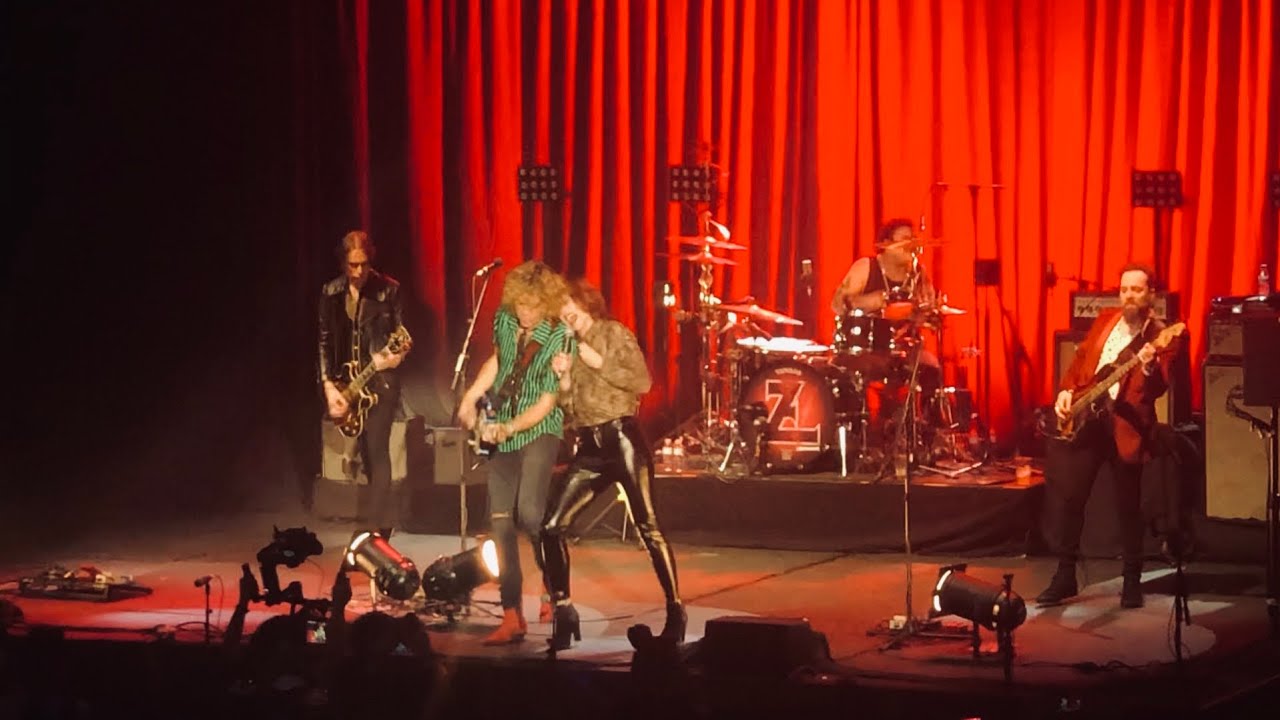 Los Zigarros & Aurora - Disparame (Madrid 30/01/2020 Circo Price)