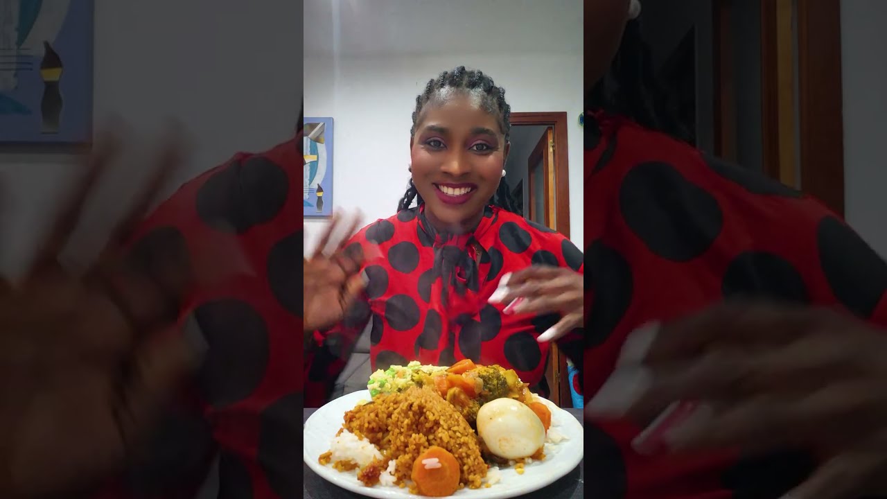 EATING Senegal  jellof with  vegetables 🇸🇳 food  mukbang YUMMY 😋 