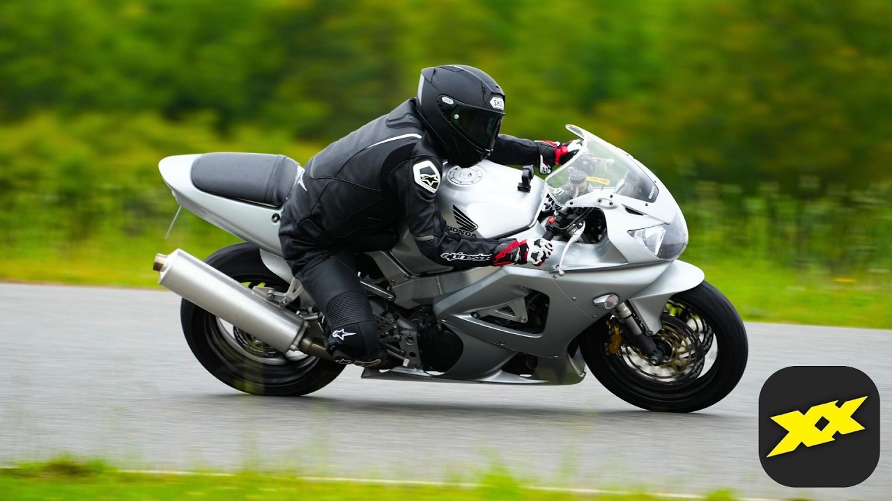 Une moto qui assure sur route et sur piste pour seulement 2000 euros ?! 💸