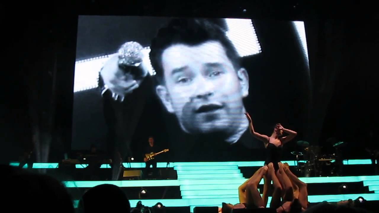 Boyzone BZ20 - Reminiscing & Gave It All Away - London O2 20 Dec 13