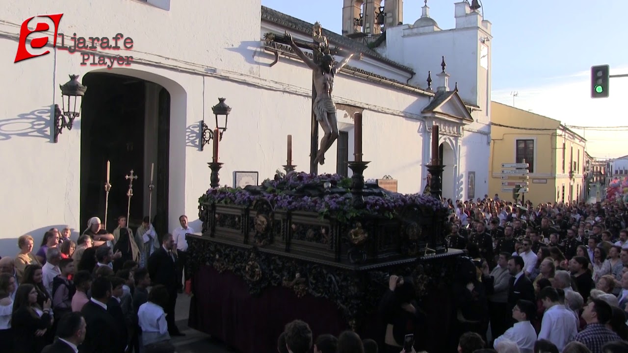 Salida procesional del Vera Cruz Cristo de la Sangre de Espartinas