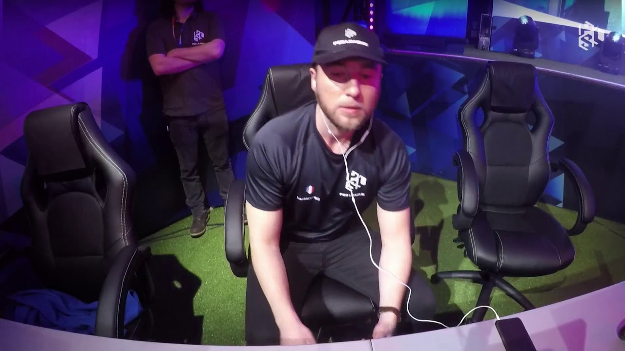Pes league World Tour Milan 2018 Semi Final Neo_TerribleTank vs Lensoi7762