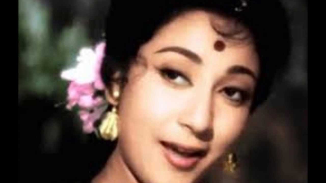 Old Nepali Song - Kunai dina pahada ma - Mala Sinha singing Nepali Song