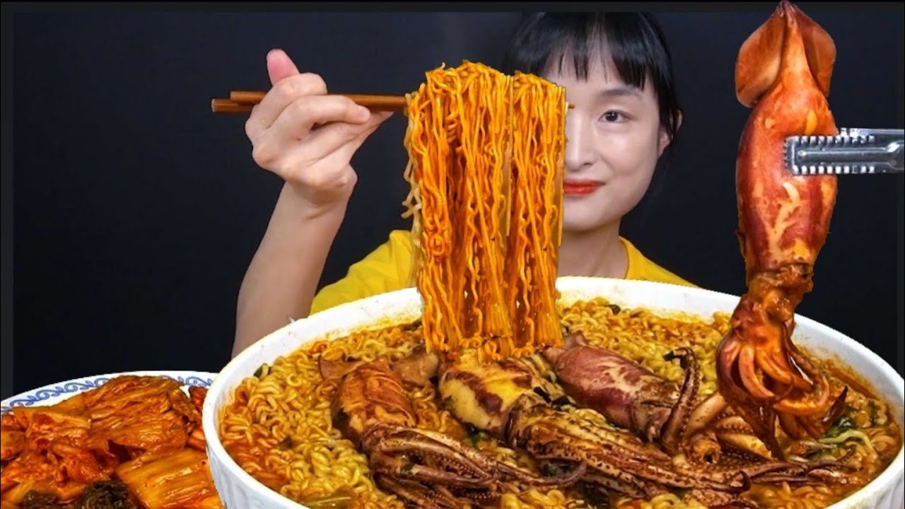 오징어 통으로 넣은 오징어짬뽕 10봉 리얼먹방