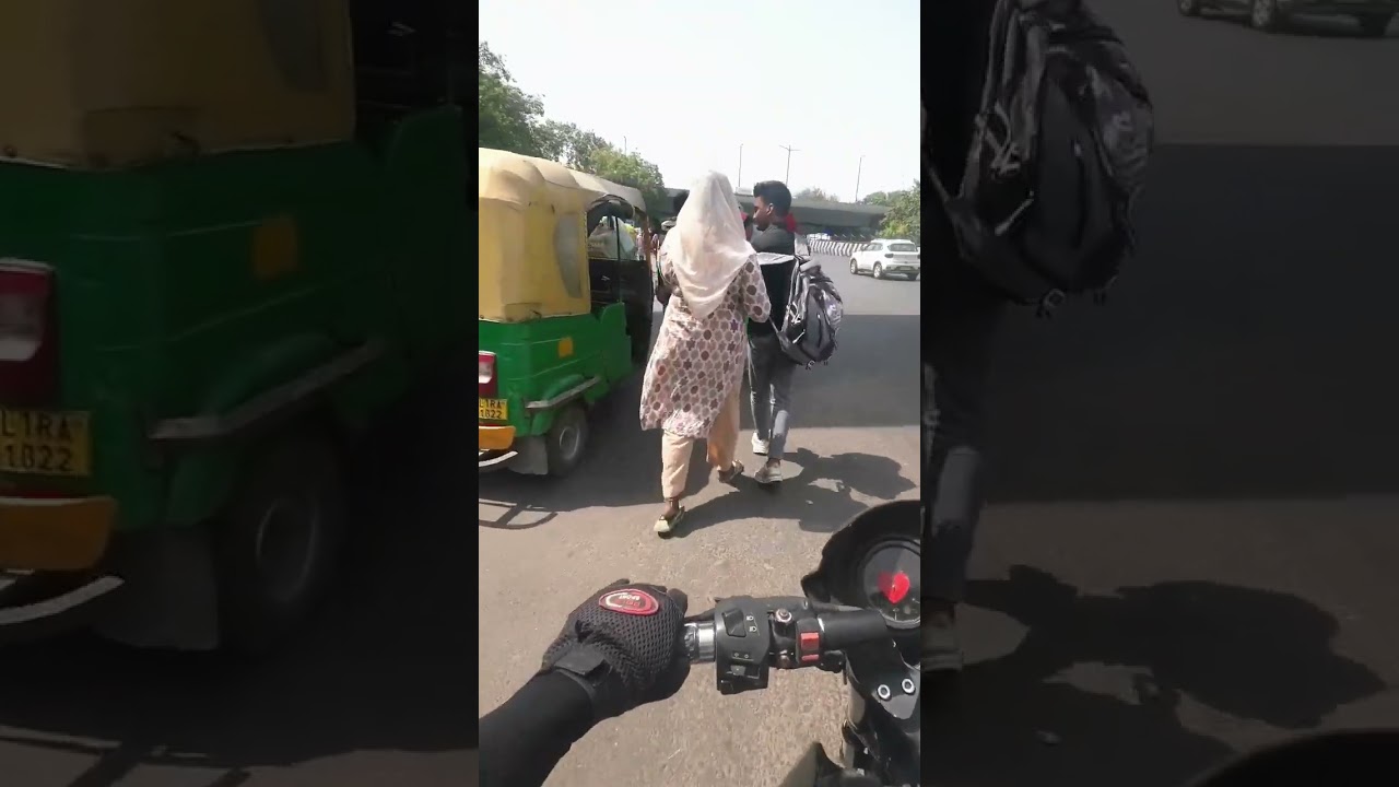Delhi ke Kashmiri gate per 😳 khuleaam gundagardi ladies #trending #explore #shorts