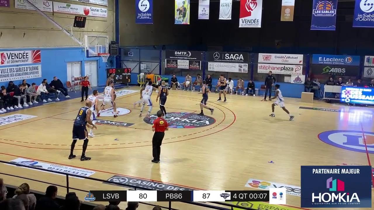 Championnat de France de Basket-ball - NM1  : Les Sables Vendée Basket - Poitiers basket 86
LSVB VS