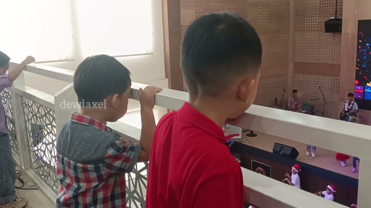 Pertamakali Axel Natal anak kompakk @dewiaxel 