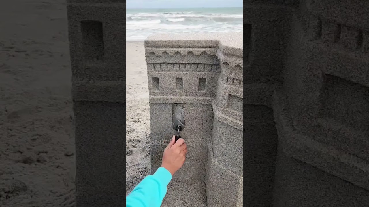 Imagine the time spent on this 😮&zwj;💨 (via sand_castle_university/TT)