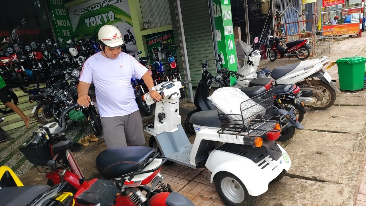 Ông chủ báo giá 5 chiếc xe nhật bãi mới về độc lạ hiếm có số điện thoại trong phần mô tả.