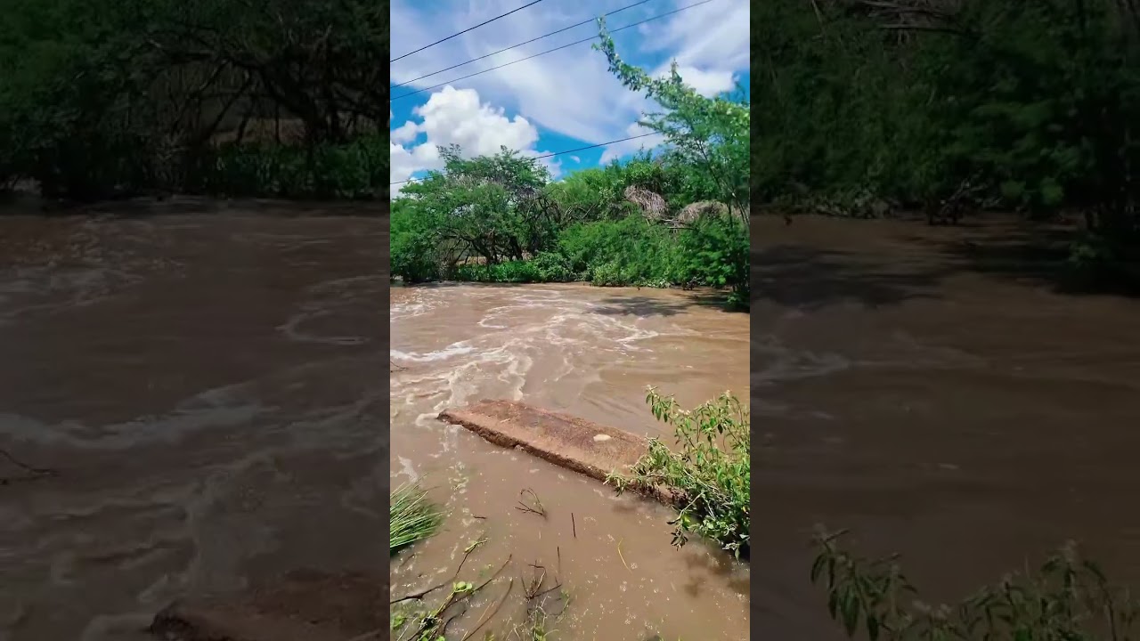 PONTE NA CE 151 QUE LIGA UMARI A BAIXIO CE Muita água indo em direção a Barragem Genipapaeiro 15/02