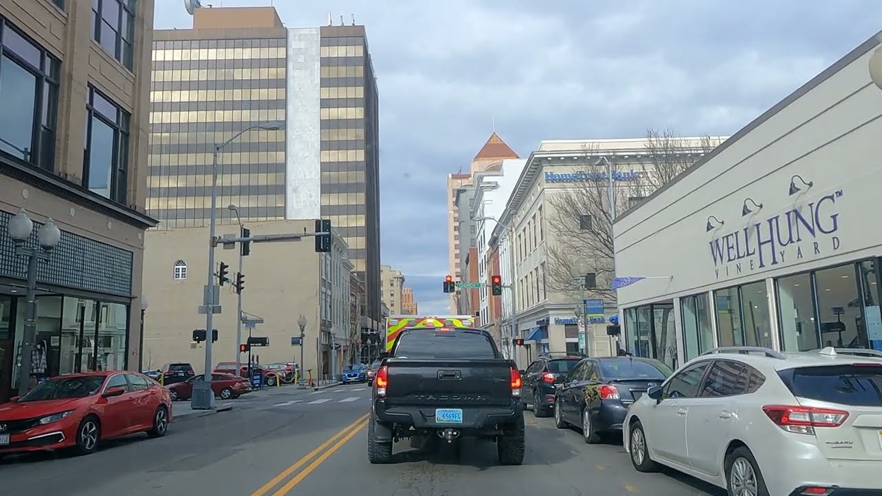 Roanoke Virginia 4K Driving Tour Downtown & Surrounding Neighborhoods