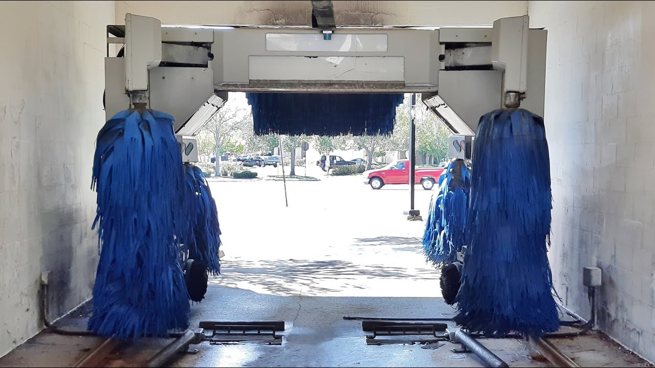 Ryko SoftGloss XS 2 with Onboard Dryers at Daily's Car Wash in Palm Coast, Florida