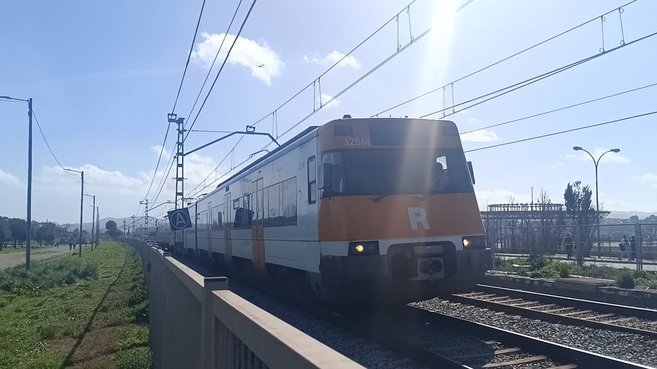 🇺🇦Электропоезд Renfe 447 на перегоне Barber&agrave; del Vall&egrave;s - #Sabadell Sud