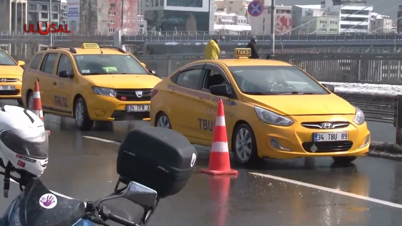 Unkapanı K&ouml;pr&uuml;s&uuml; bir kez daha ayrıldı