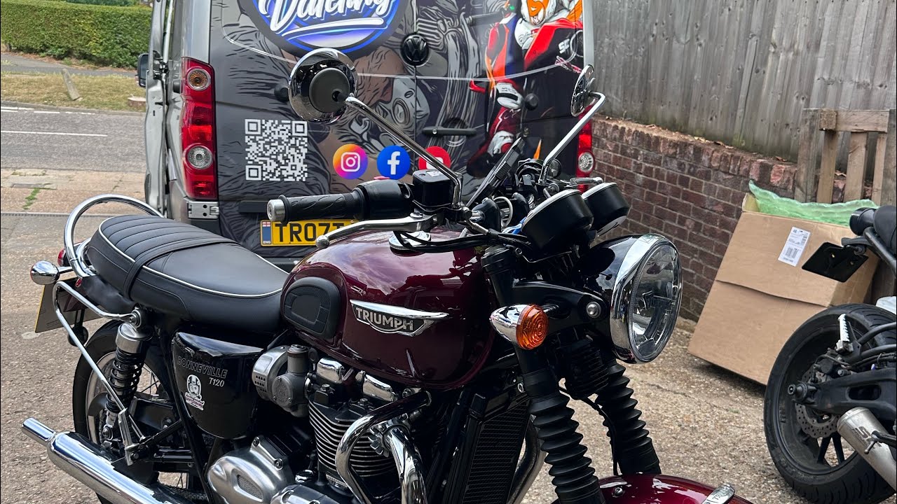 Must watch! Triumph T120 Transformation