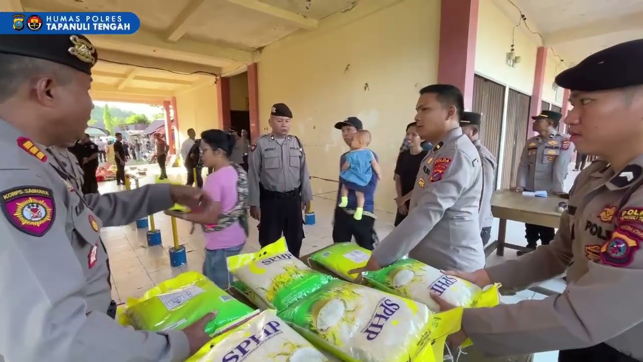 POLRES TAPANULI TENGAH GELAR GERAKAN PANGAN MURAH, RATUSAN KARUNG BERAS LUDES TERJUAL