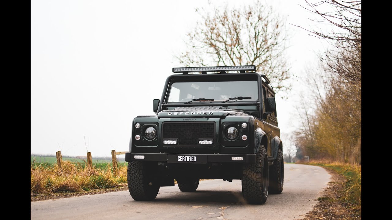 Aintree Green Land Rover Defender V8 90 Station Wagon - CERTIFIED - Walk Around