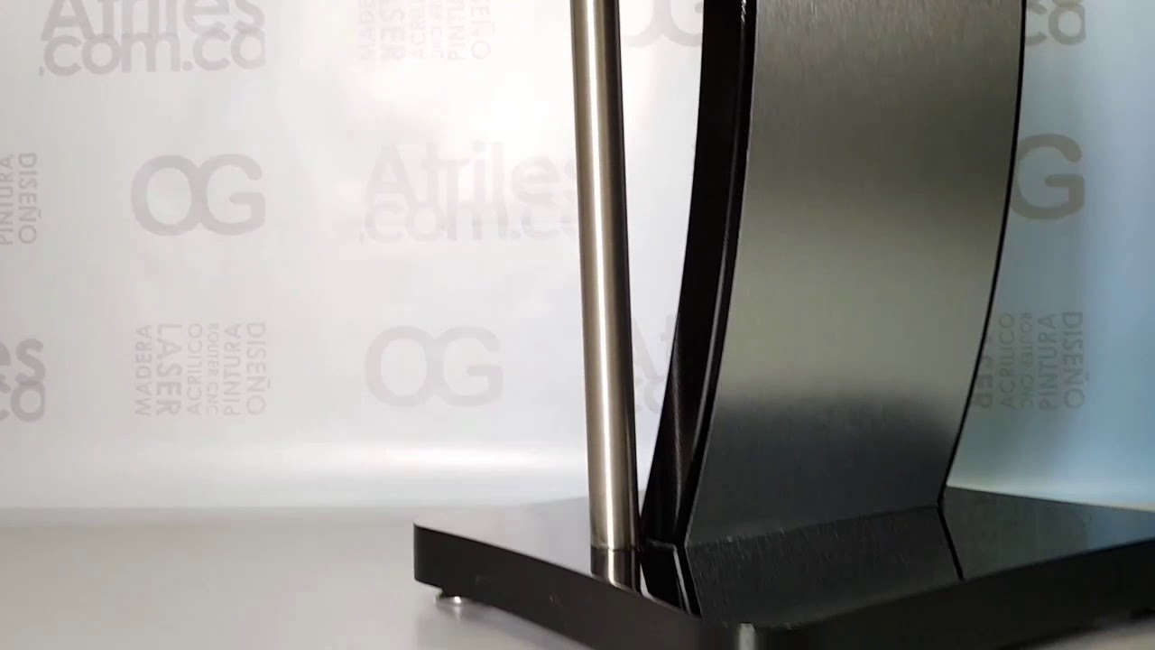 Atriles.com.co atril en madera y acrilico.