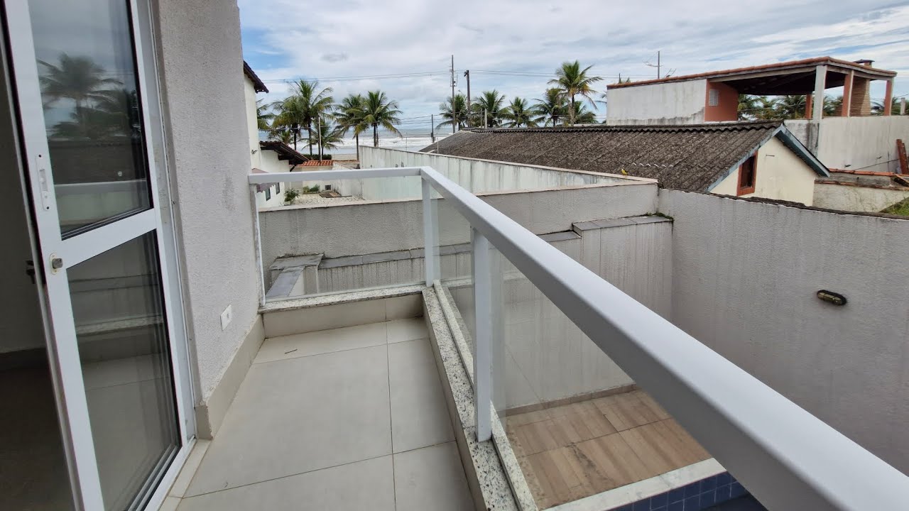 RESERVADO Sobrado a Venda 3 Suítes, Pé na Areia, Praia Grande R$550 mil Cod: 5443
