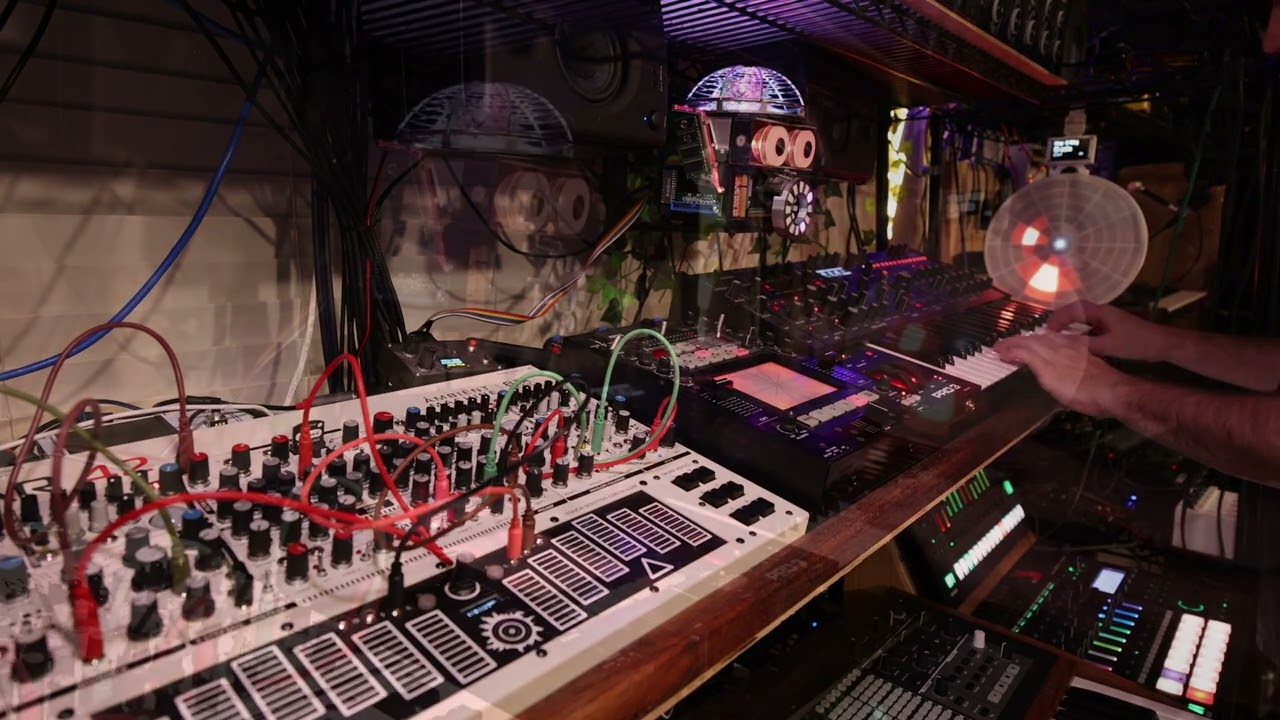 Elta Solar 42 Ambient Sync with Pro 3 and TR-8S