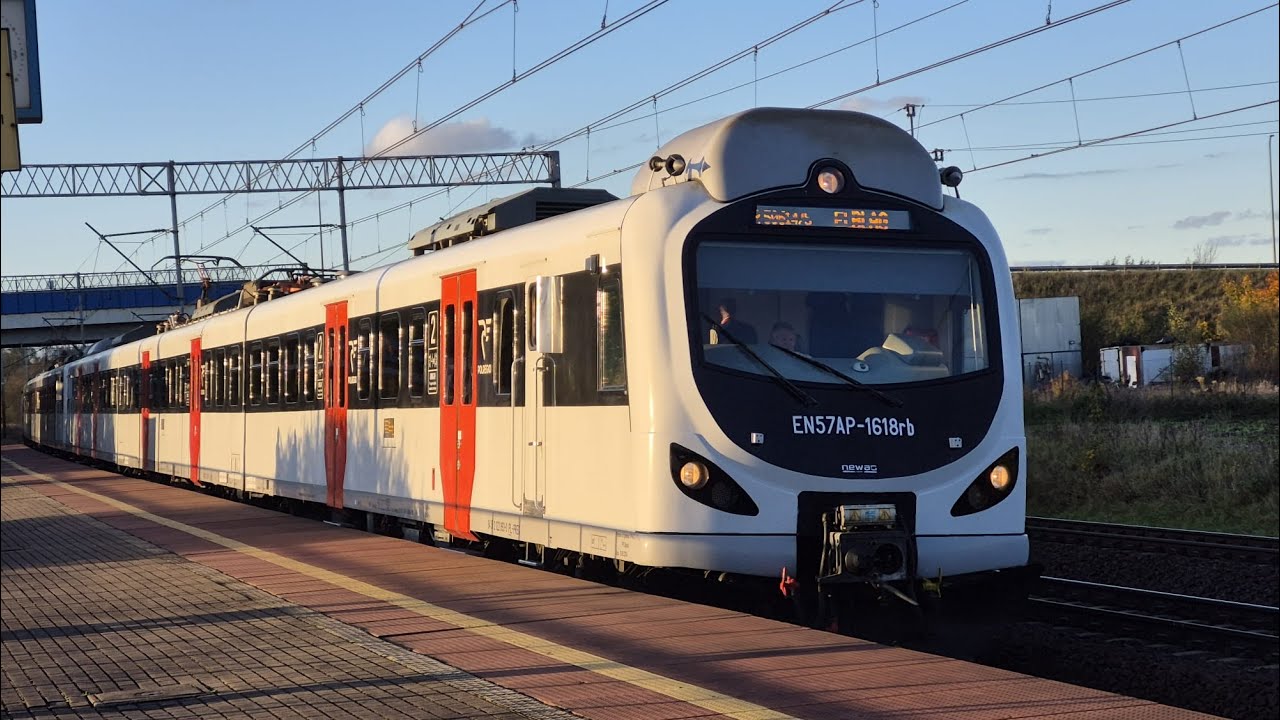 Pociągi Skowarcz - Październik 2025
