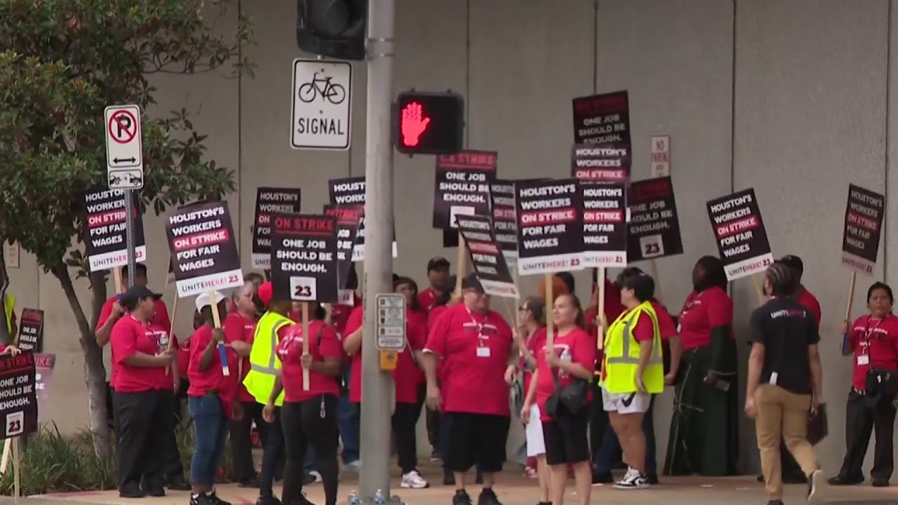 Houston union representing Hilton hotel workers protests for higher pay