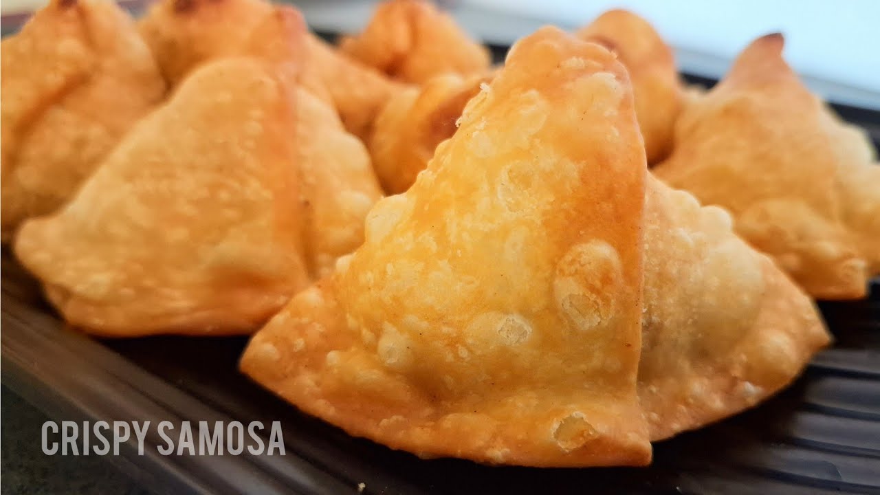 You’ve Never Had Samosa Like This! 😲 Carrot Halwa Stuffed Sweet Samosa | Halwa Inside ?