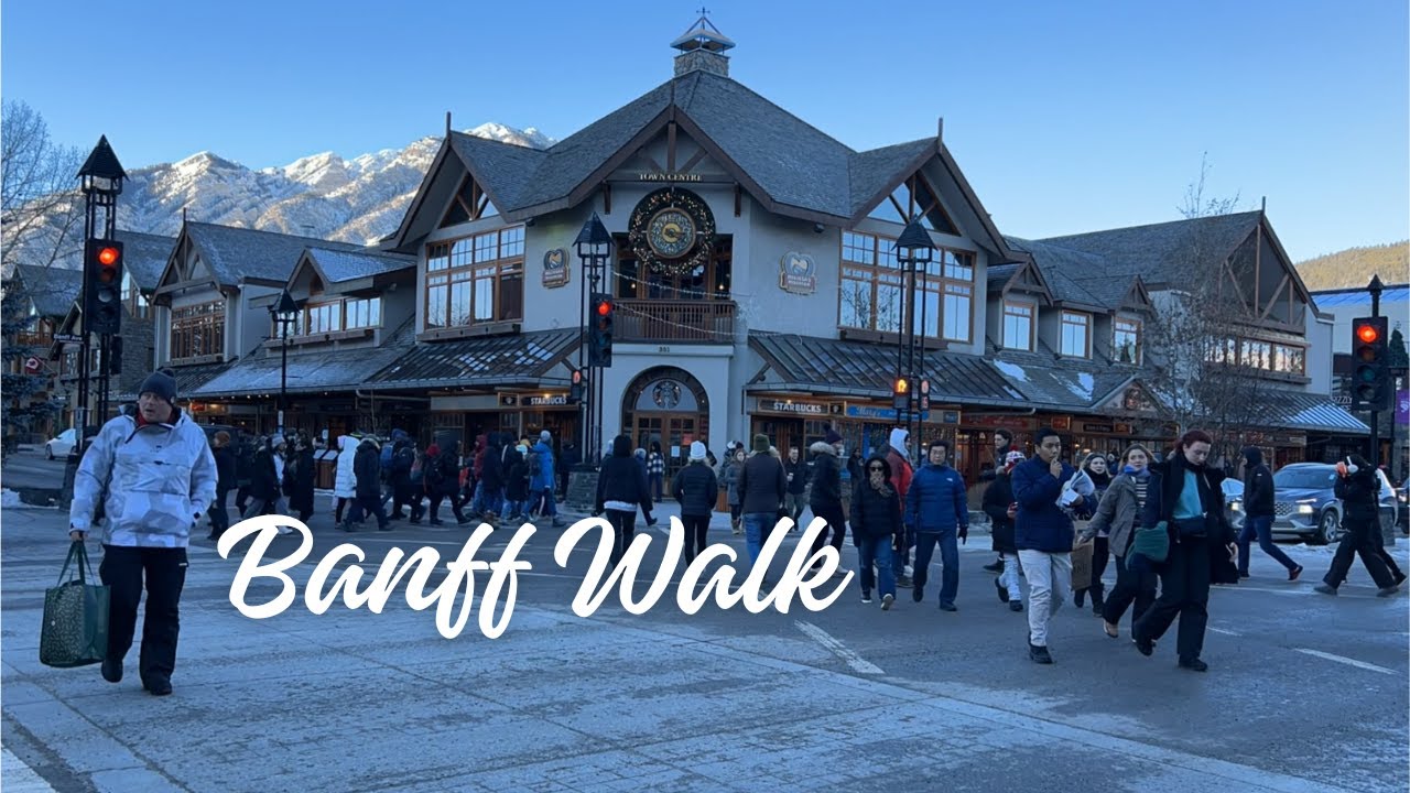 Banff Town Walking Tour On Christmas Eve 🇨🇦