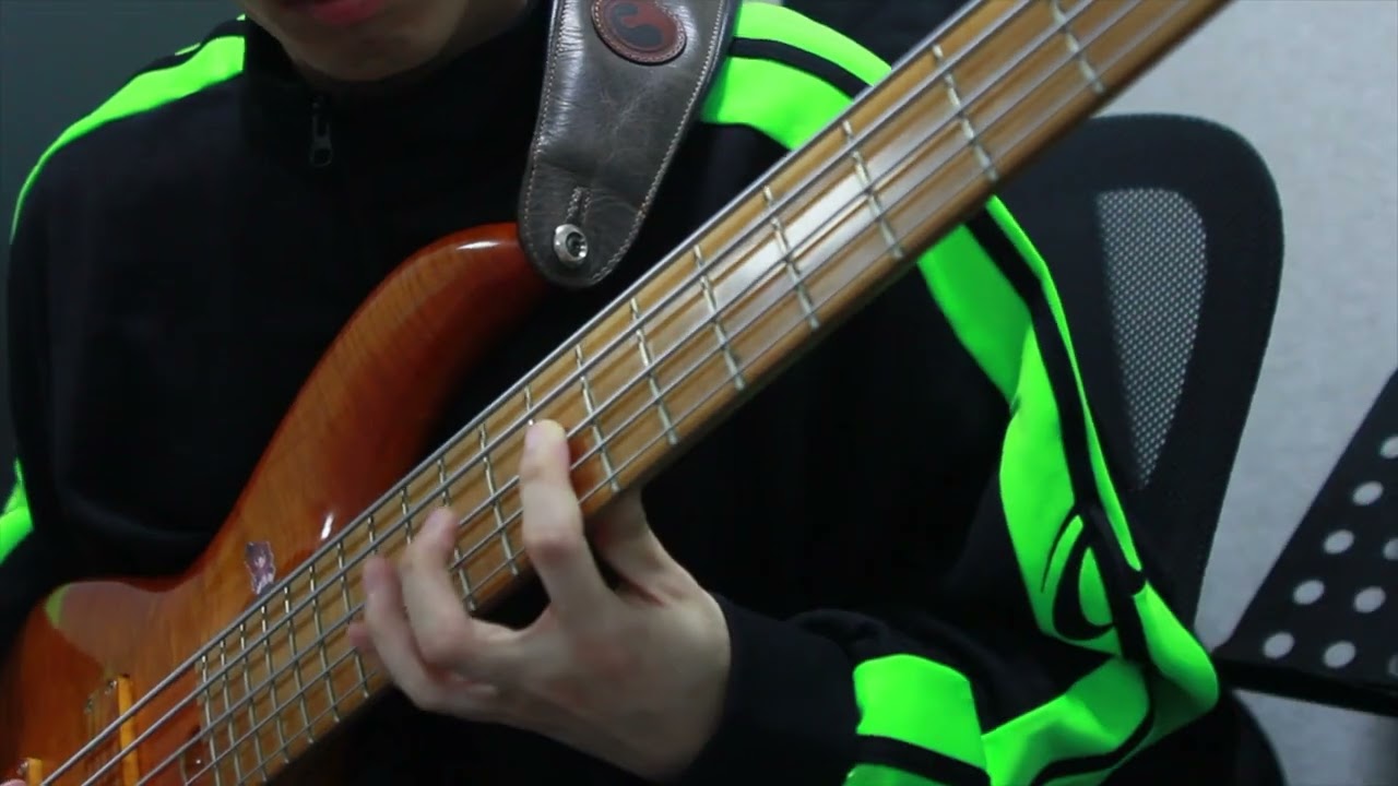 ROSÉ & Bruno Mars - APT. bass (4K)