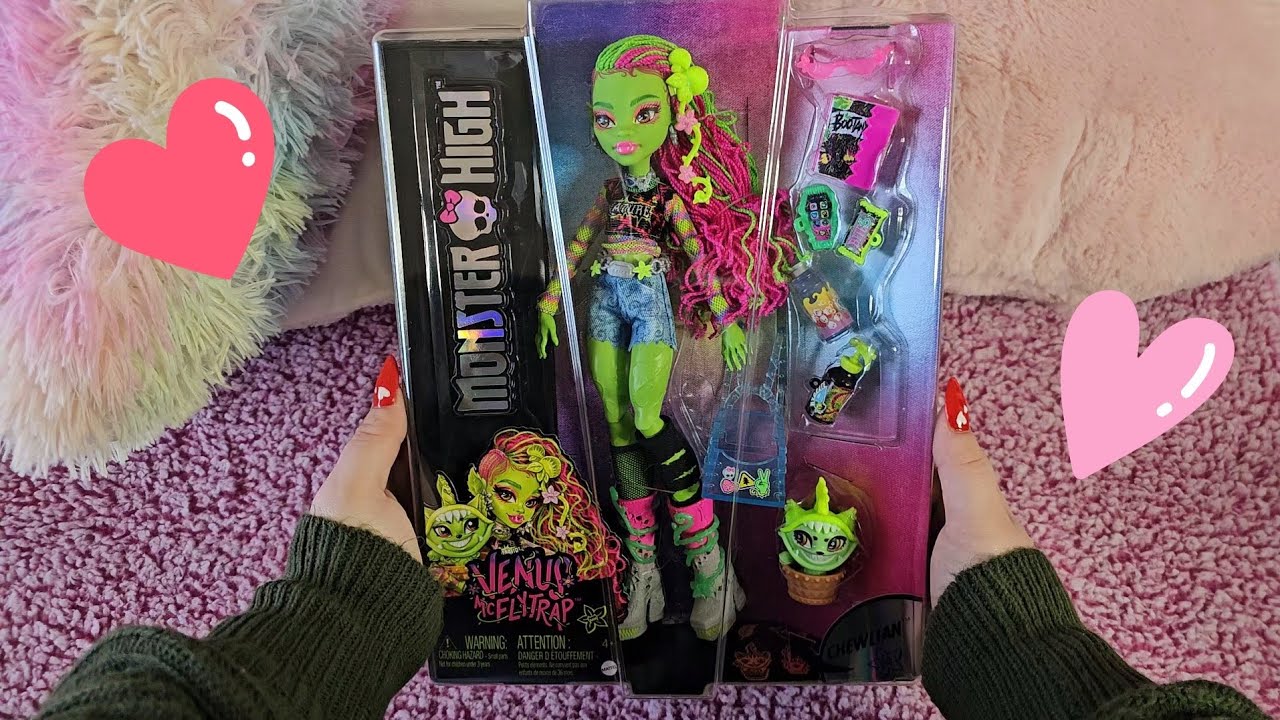 ASMR Venus McFlytrap Unboxing 🌿 (Whispered, Tapping)
