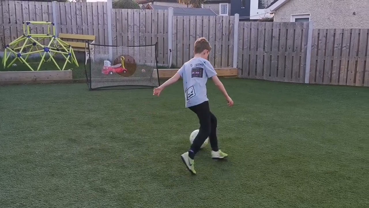 Double Rabona Fake