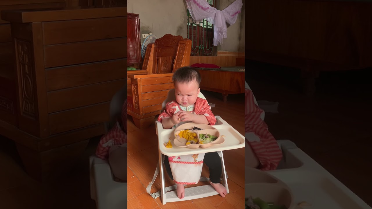 ĂN DẶM CÙNG BÁNH MÌ - BLW 8M+