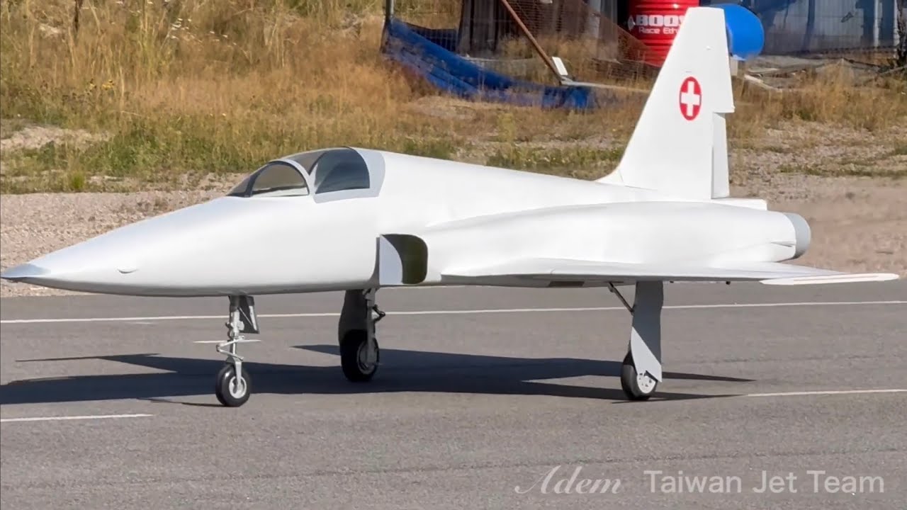 INSANE Giant Scale F-5E Air Show / 15th IJMC Skien, Norway 2025