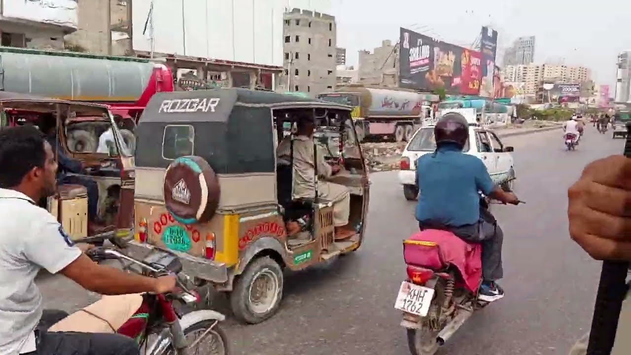 Pakistan 🇵🇰 Karachi, July -09-2025, NMC hospital to Qayoomabad bridge road tour