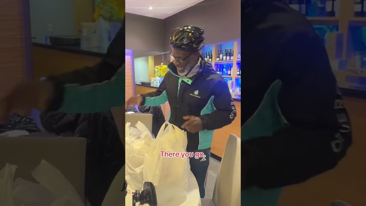 Работаю в Deliveroo!