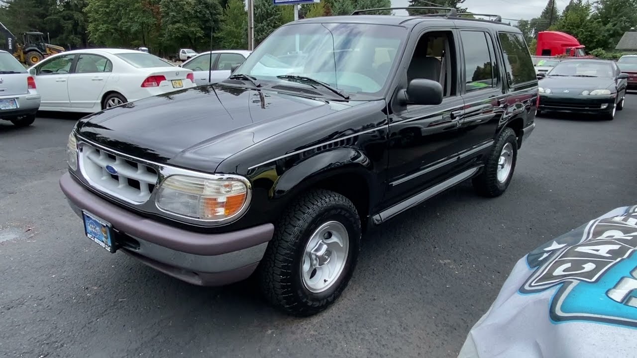 1995 Ford Explorer XLT 1 Owner only 39,000 miles SOLD ( For Sale)@hallmotorsllc5155