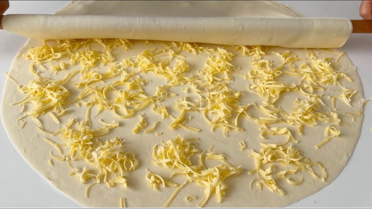 Этот секрет я узнала от старого пекаря! Просто натрите холодное сливочное масло.