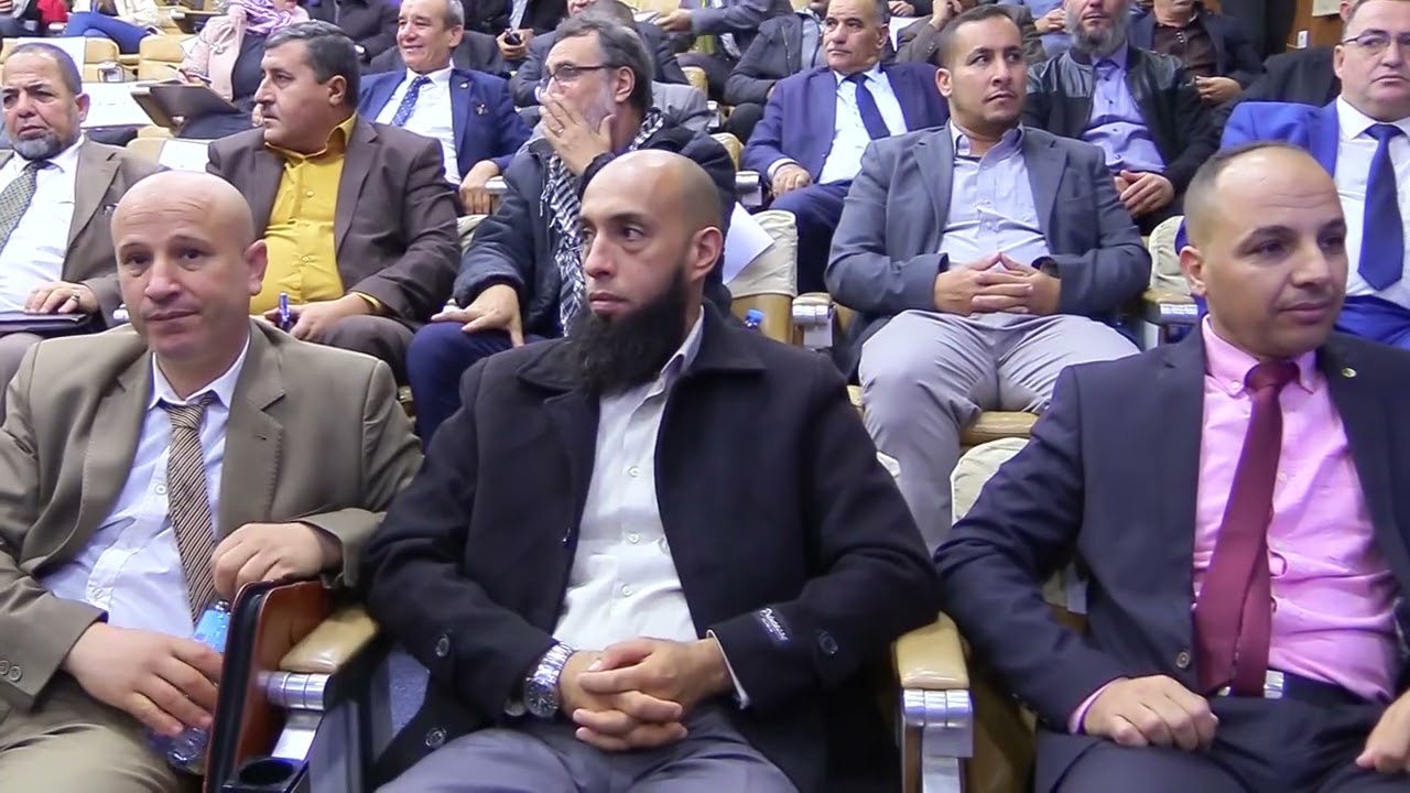 مخلفات الأمطار بالعاصمة...وأصحاب المحلات ببئر مراد رايس مساءون 