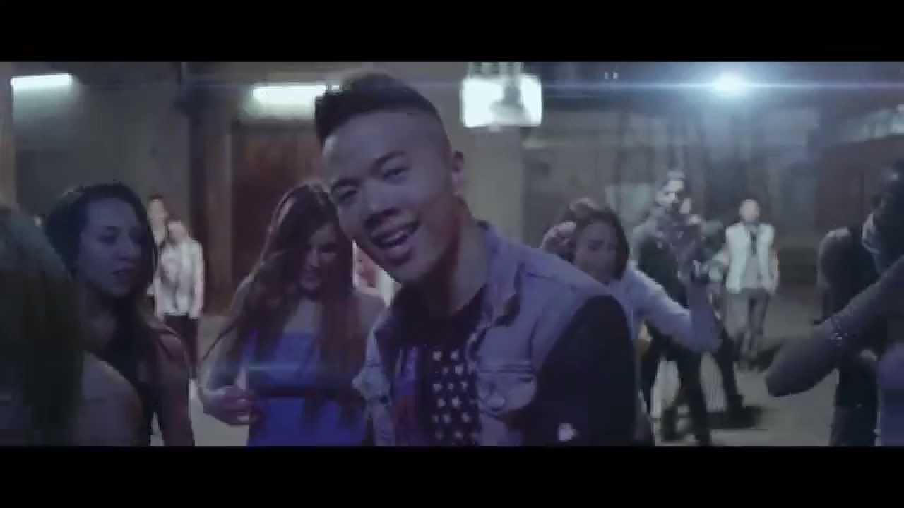 Düki feat. Skeeny Boy - Turn Me On (Official Video)