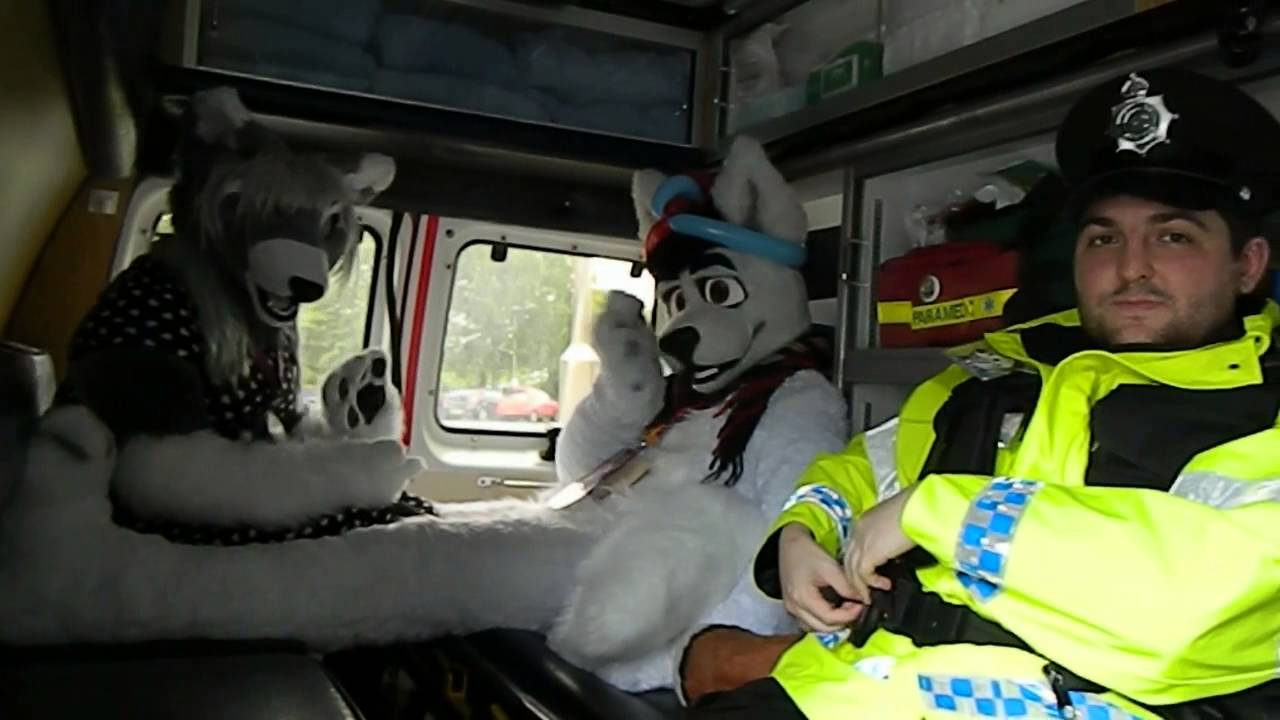 Confuzzled 2015 Motorfurs meet ambulance