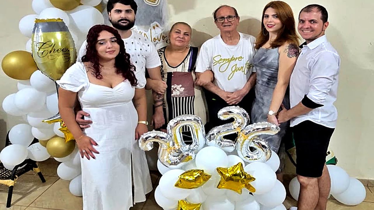 COMO FOI MINHA VIRADA DE ANO PRA 2026  COM MEUS AMIGOS  COM MUITA COMIDA BOA SOBREMESAS DELICIOSAS