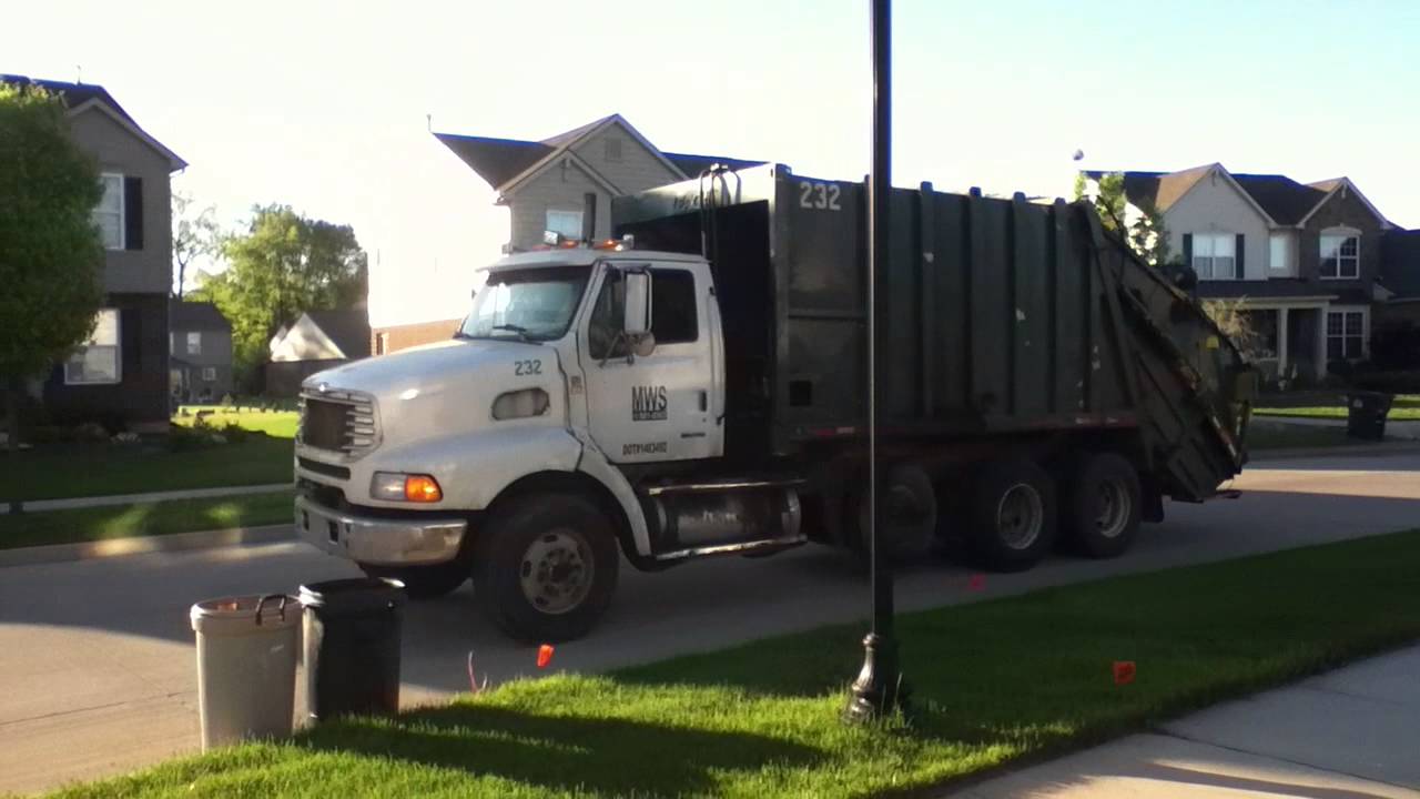 Leach 2rII Rear Loader