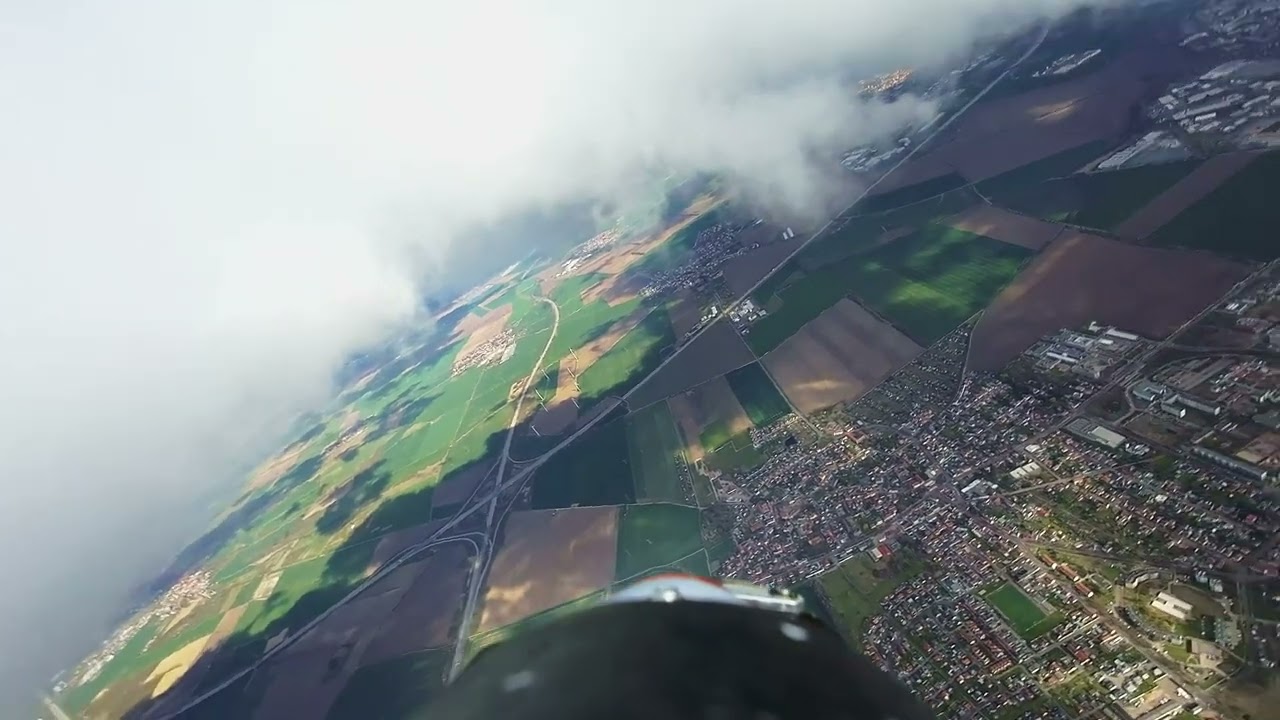 Kunstflug unterm Wolkenhimmel – FPV im Hotliner