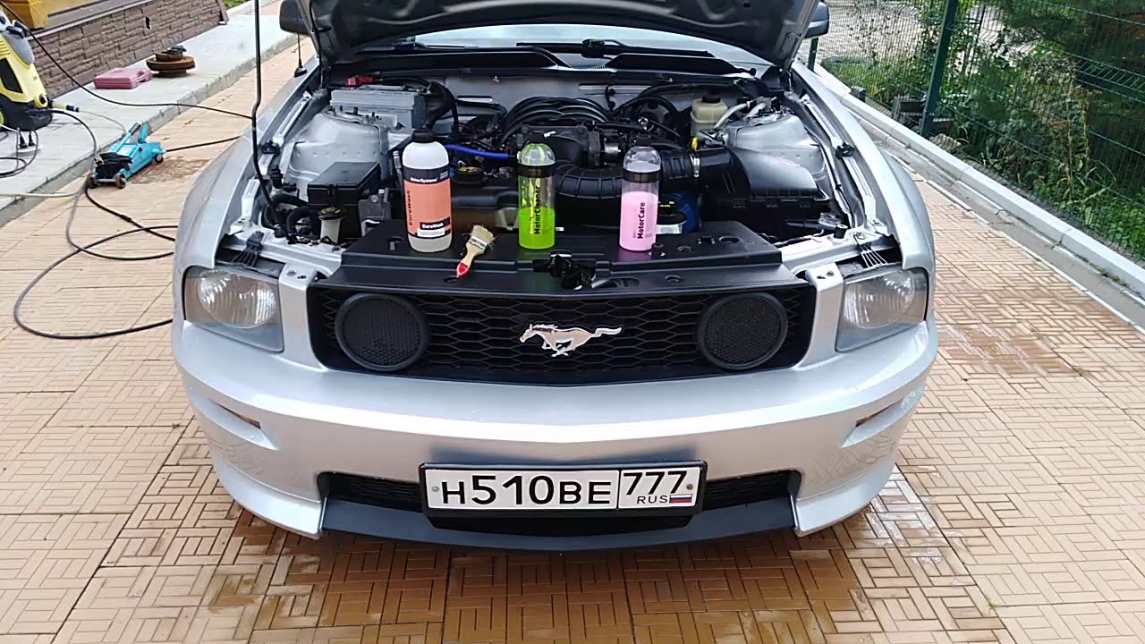 Shine Systems Motor Cleaner - гель-диэлектрик для мойки двигателя.