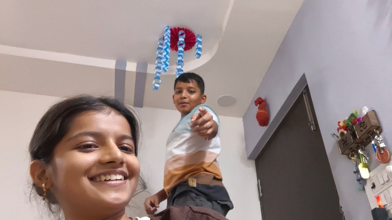 Pooja ke liye Ghar ki decoration maine aise ki jo kisko pasand nahi aayi 🙂💔