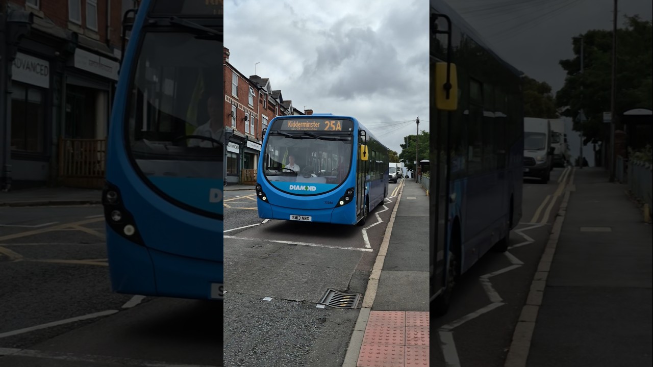 *Loud voith* Diamond Bus Wright StreetLite DF 32280 (SM13 NBG) at Kidderminster Station 20/08/2025