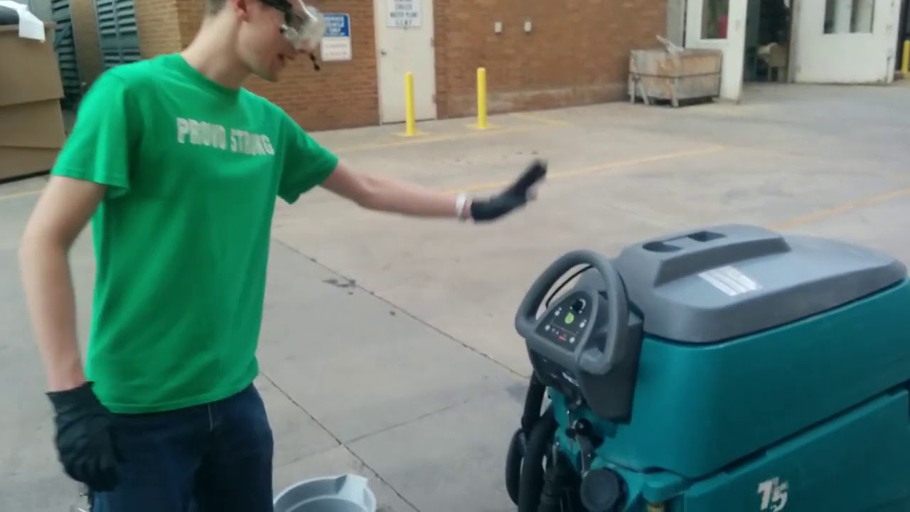 Tennant T5 Floor Scrubber Training