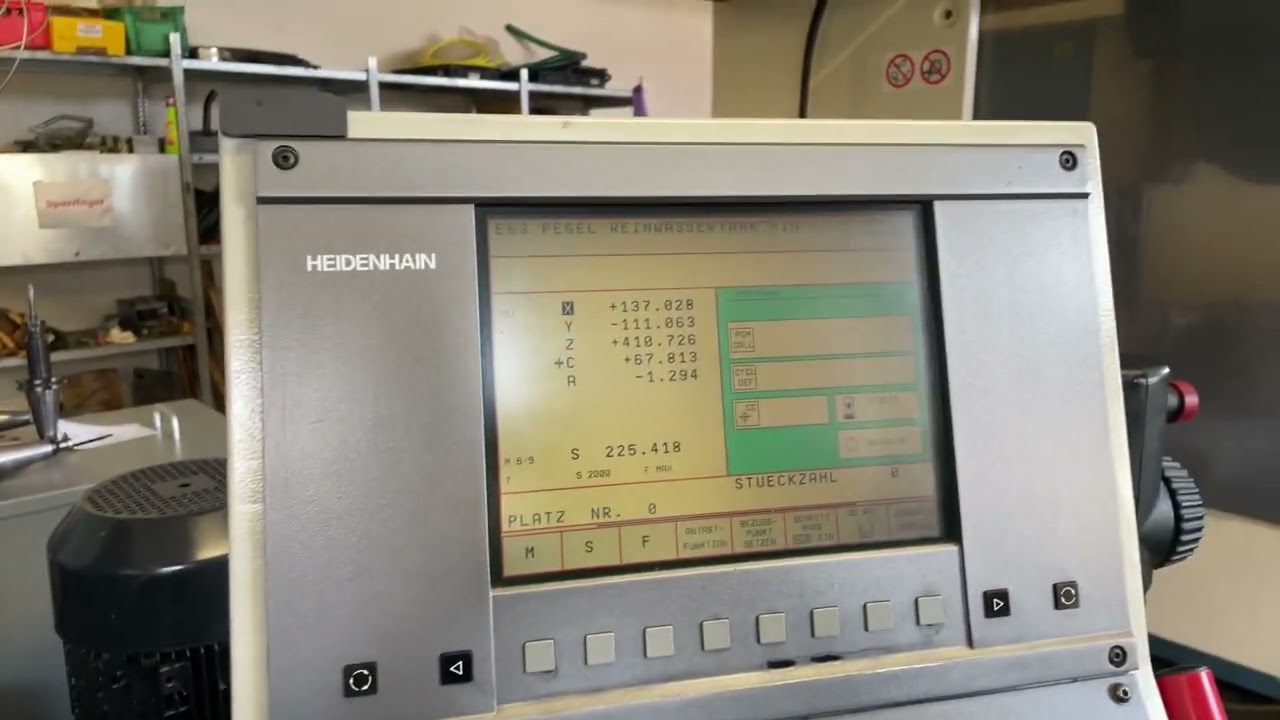 HERMLE C 1200 U Vertical Machining Centre
