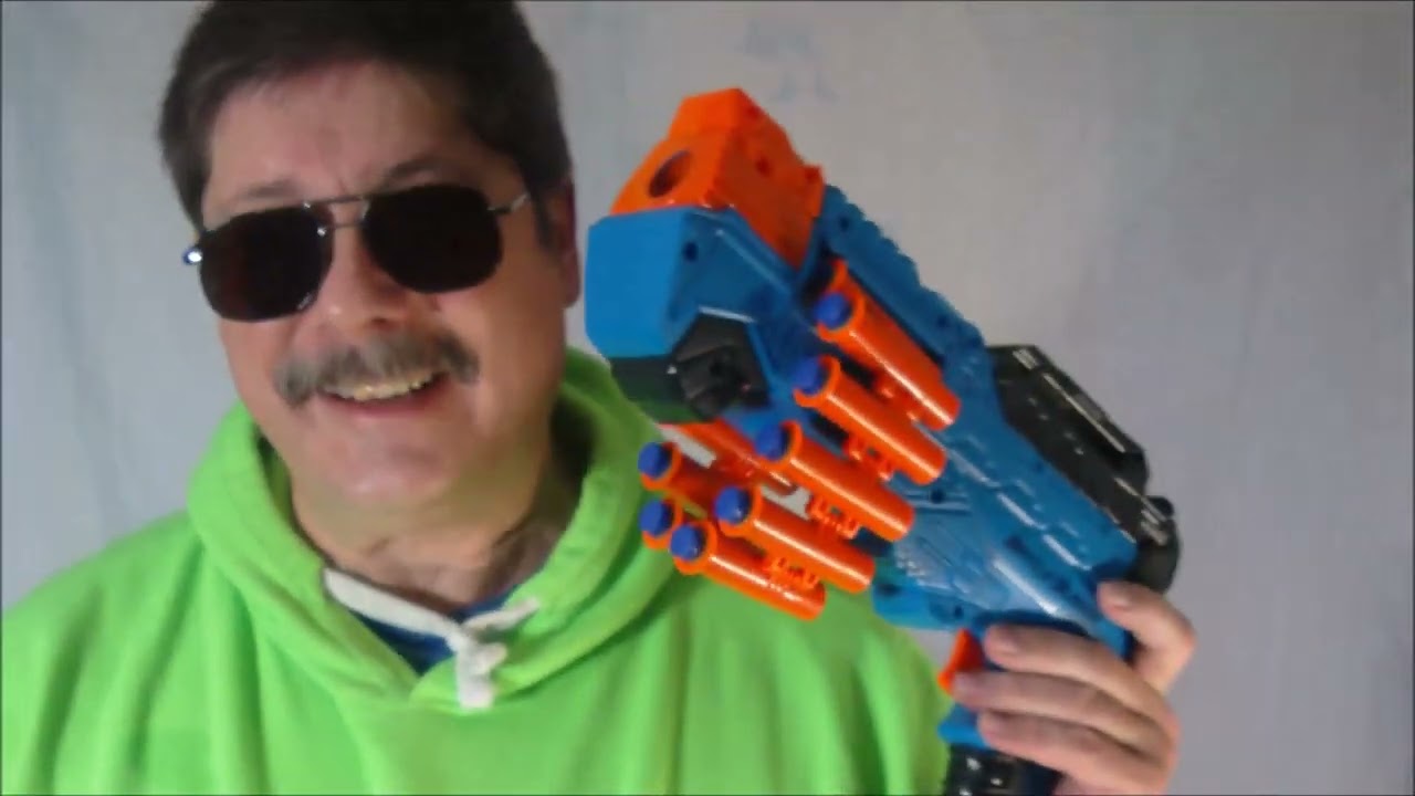 NERF GUN HOW TO  ASEMBLY  BATTLE BLAZER ADVENTURE FORCE 14 ROUND BELT LOOP FYI MAY THE NERF BE WITH